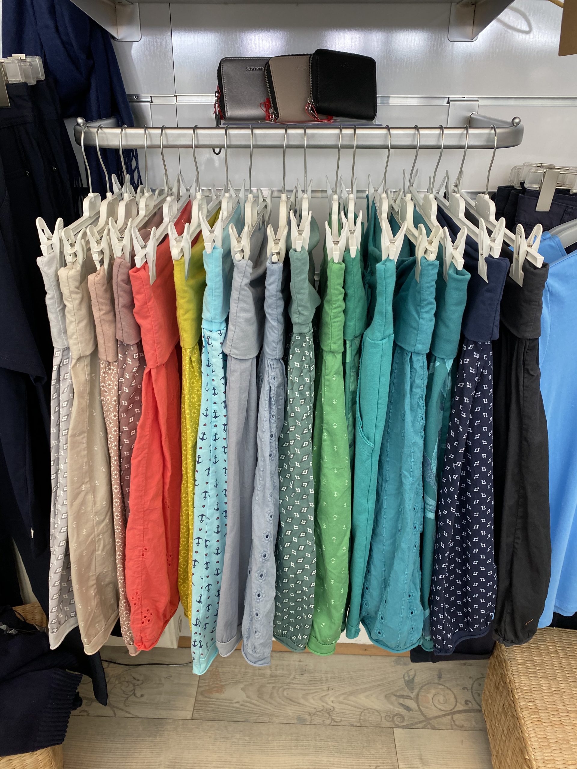 C61D6E1C-1340-4571-B19E-3A33AEDE5B6A